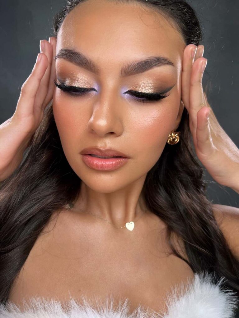 Makijaż ślubny z błękitem