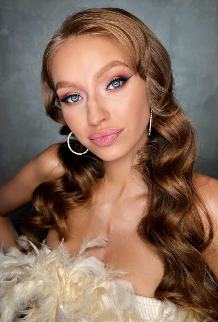 Makijaż ślubny na modelce